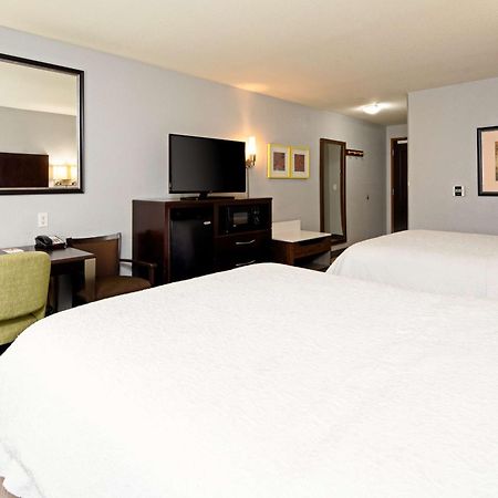 Hampton Inn And Suites Bakersfield / Highway 58 Экстерьер фото