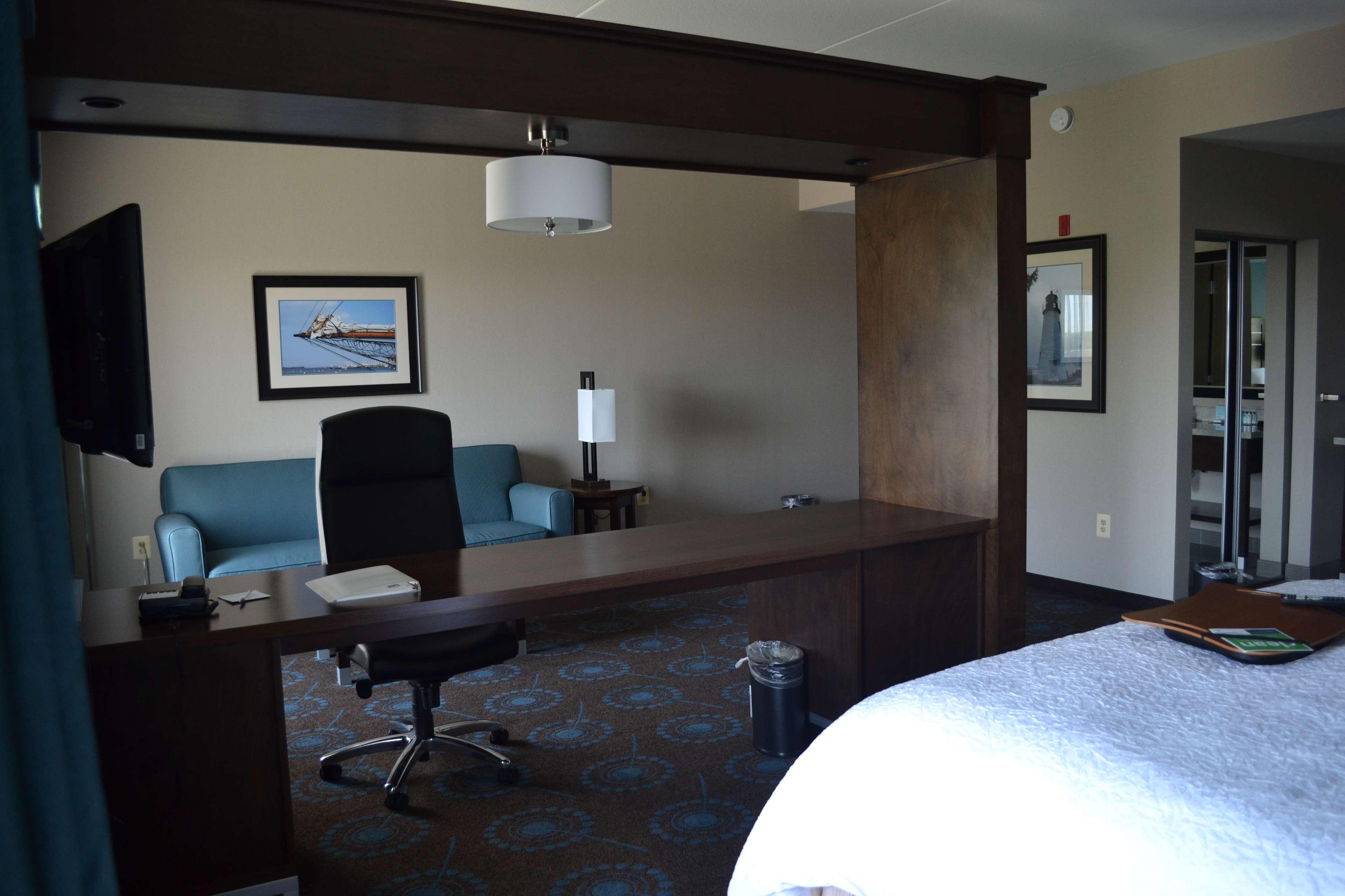Hampton Inn And Suites Bakersfield / Highway 58 Экстерьер фото