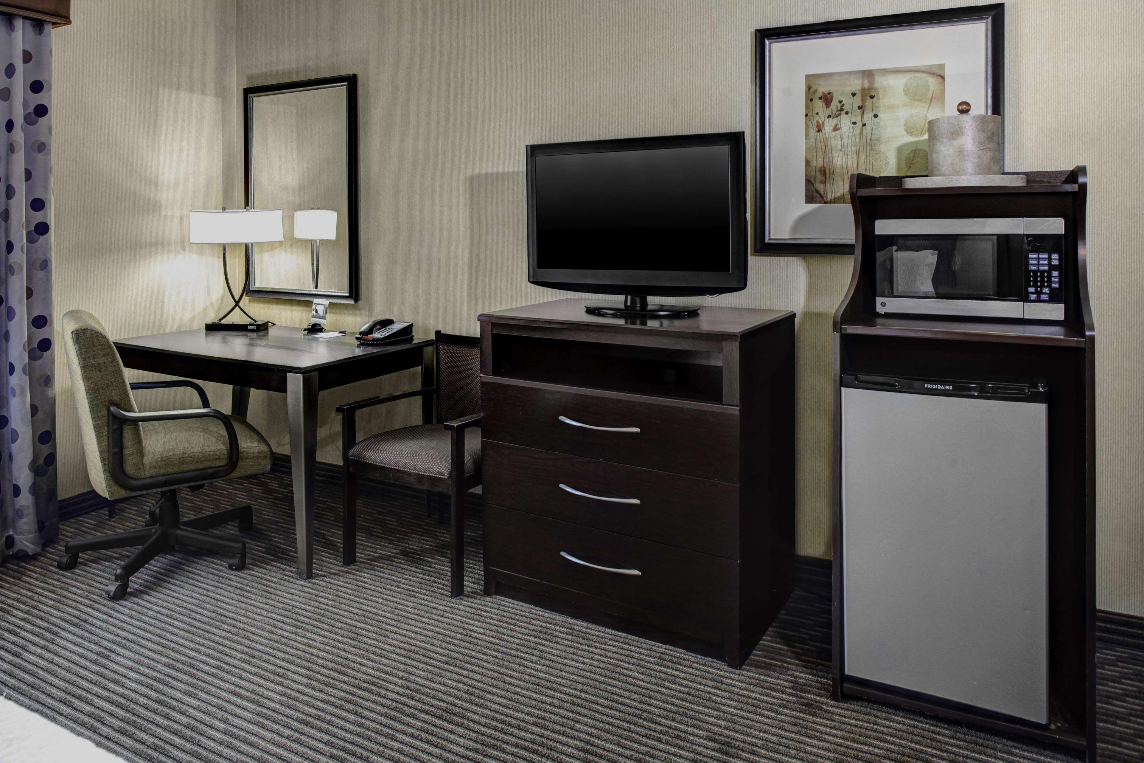 Hampton Inn And Suites Bakersfield / Highway 58 Экстерьер фото