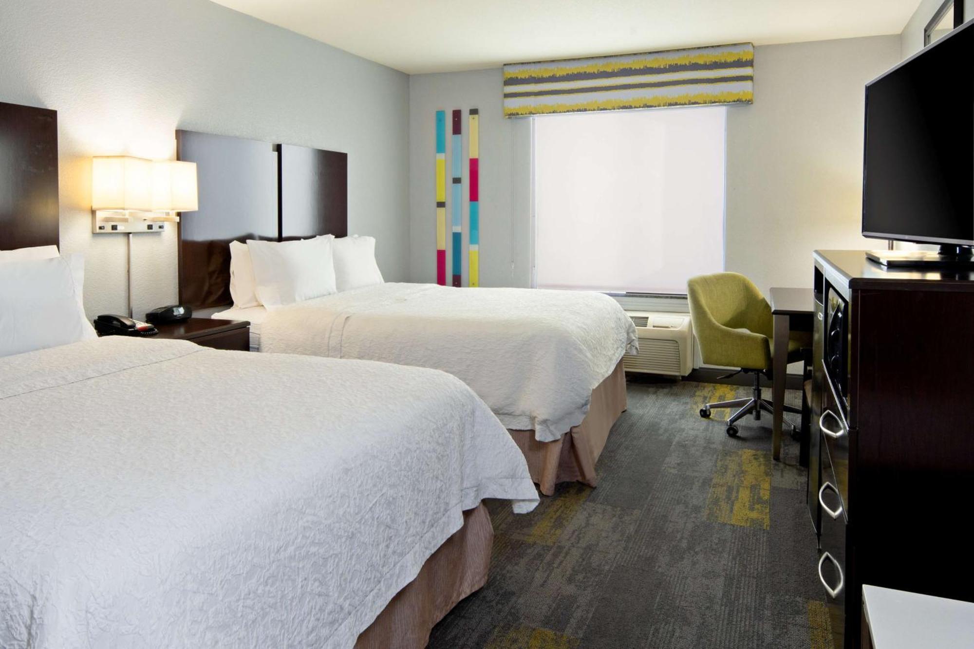 Hampton Inn And Suites Bakersfield / Highway 58 Экстерьер фото