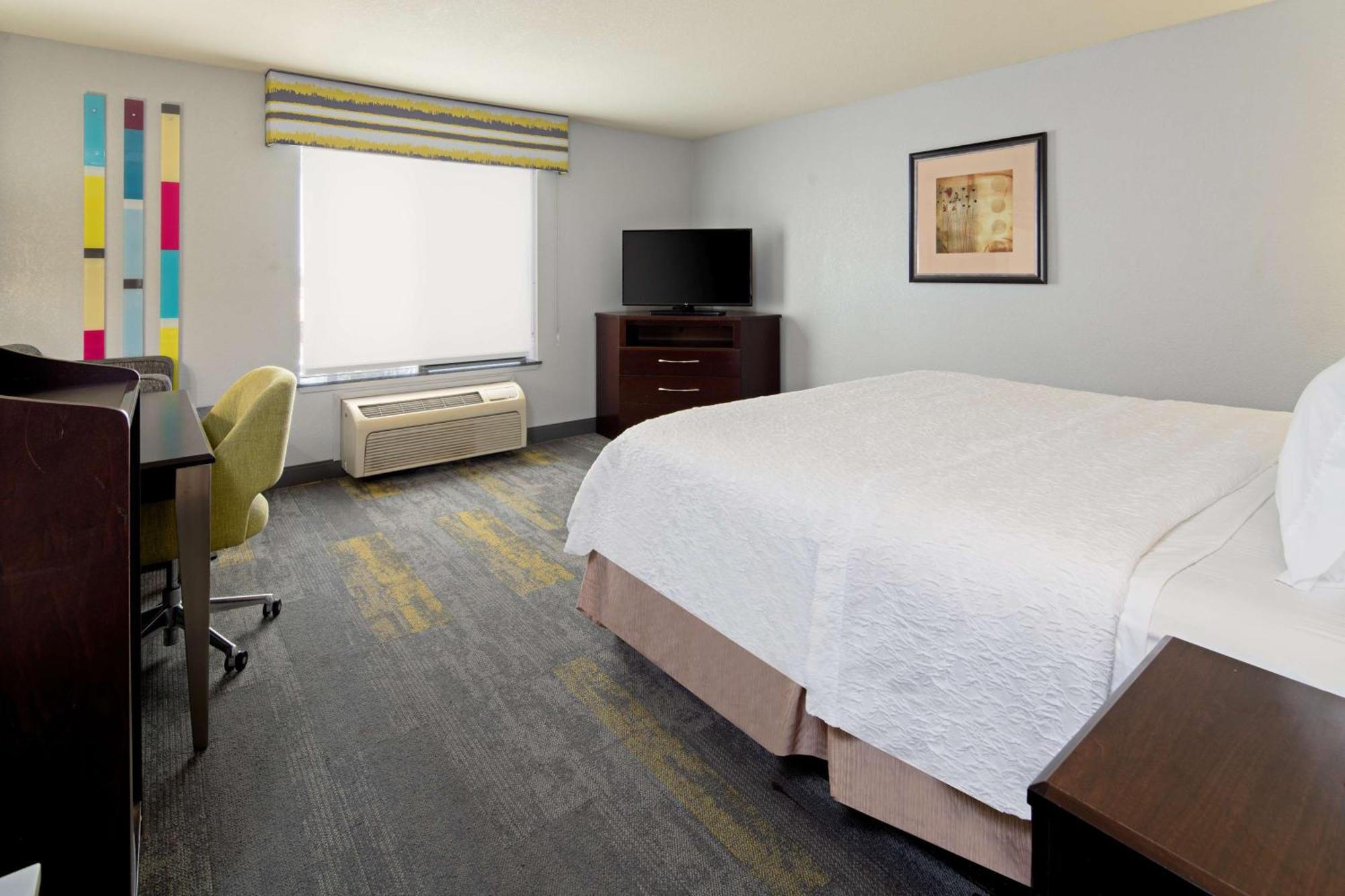 Hampton Inn And Suites Bakersfield / Highway 58 Экстерьер фото